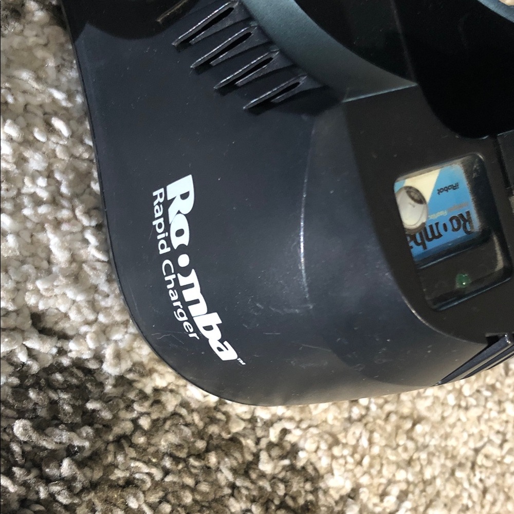 Rapid charger rOoMbA floorvac model#02004 battery charge iRobot - Picture 5 of 9